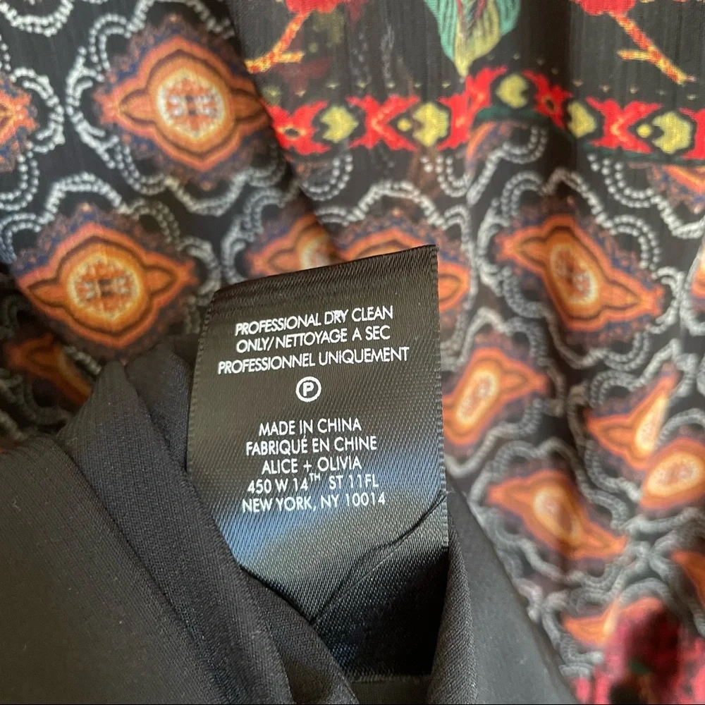 SOLD 🛍️Alice + Olivia Marella Mock Neck Dress - Picture 6 of 8